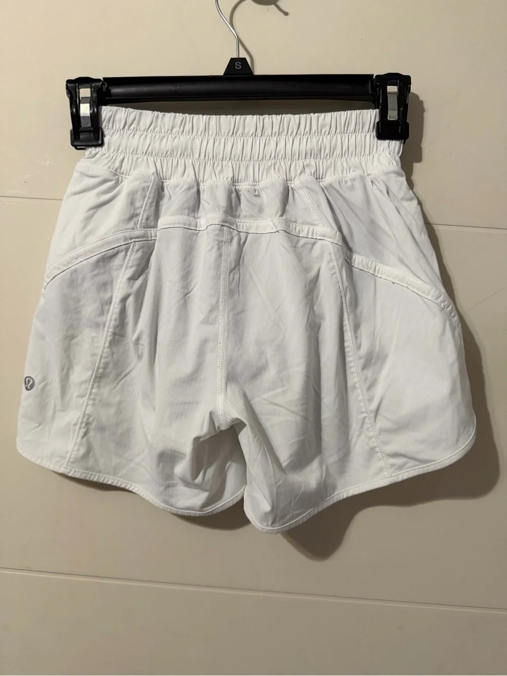 lululemon athletica White Women's Athletic Shorts with Elastic Waist Size 2